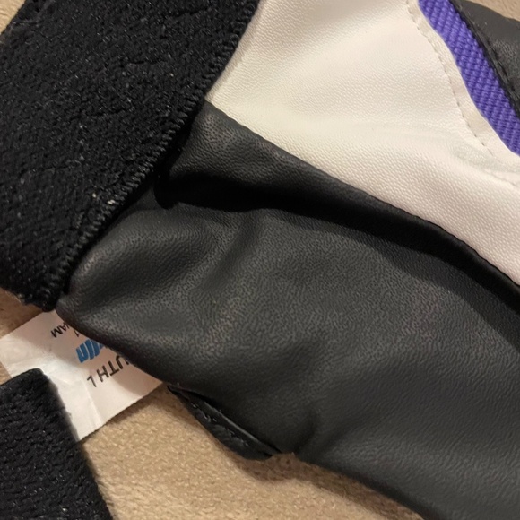 New Colorado Rockies Youth Batting Gloves - Picture 6 of 6